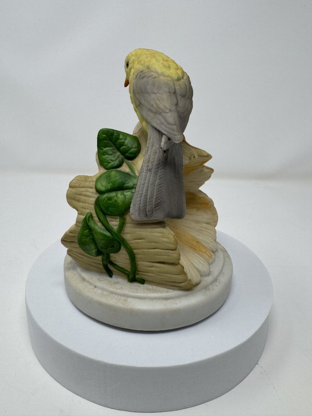 Vintage Yellow Canary Bird Figurine Floral Arch Cottage Decor Statue - Picture 4 of 5